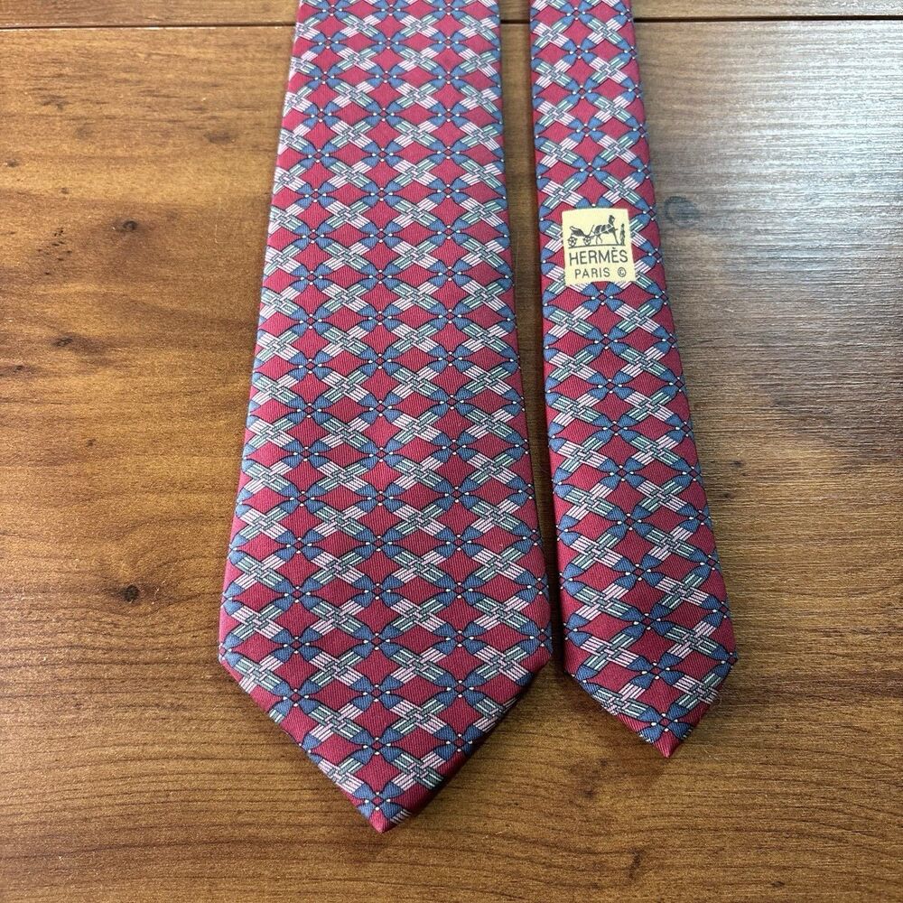 HERMΓS Paris Men's Silk Tie Burgundy Red Geometric Pattern Made in France 7186